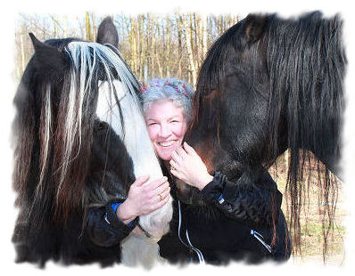 Ausbildung Tierkommunikation und Seminare im Schamanismus und Ausbildung
Schamanische Heilarbeit mit dem Schwerpunkt Tier- Schamanische Ausbildung mit Ruth-May
Johnson in der kleinen Anderswelt in Niedersachsen, Tierflüsterer